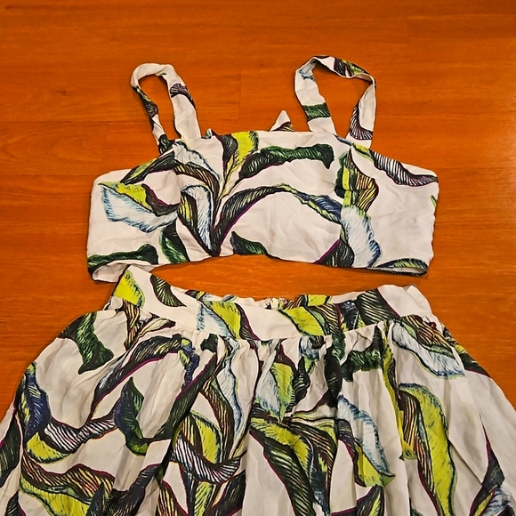 Forever 21 Dresses & Skirts - Nwot Forever 21 crop and skirt set